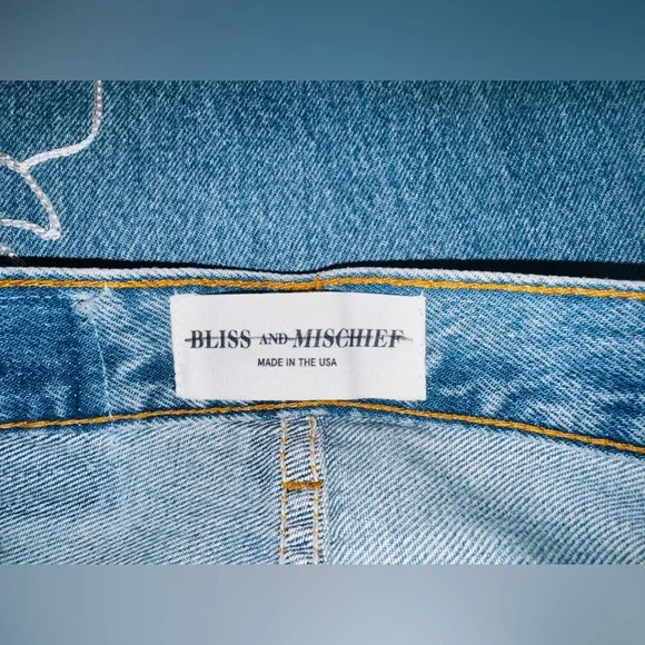 $548 Bliss And Mischief 💐 Wildflower Embroidered Cropped Jeans 🌸 Size 26 🌼 RARE - Picture 10 of 11